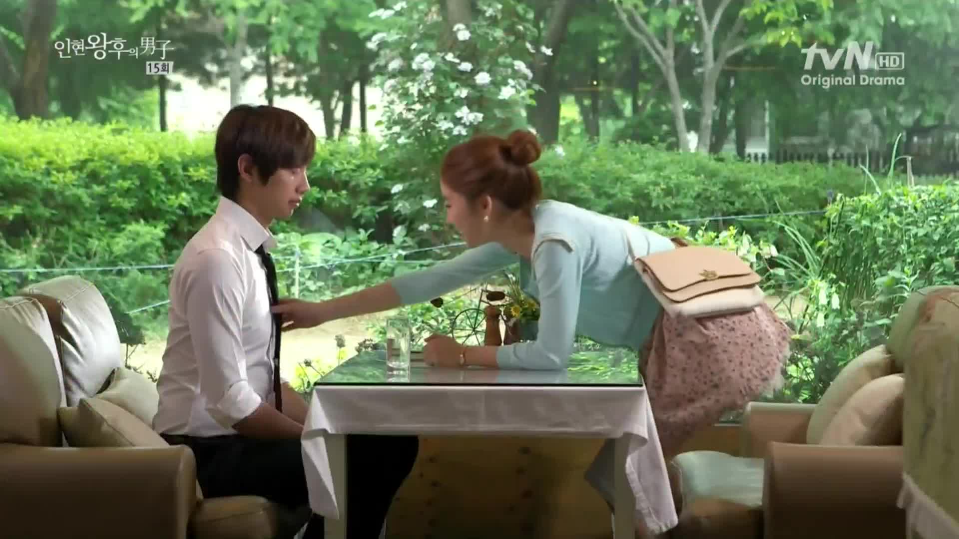 Queen in hyun’s man (인현왕후의 남자) อินฮยอนมหัศจรรย์รักข้ามภพ EP15