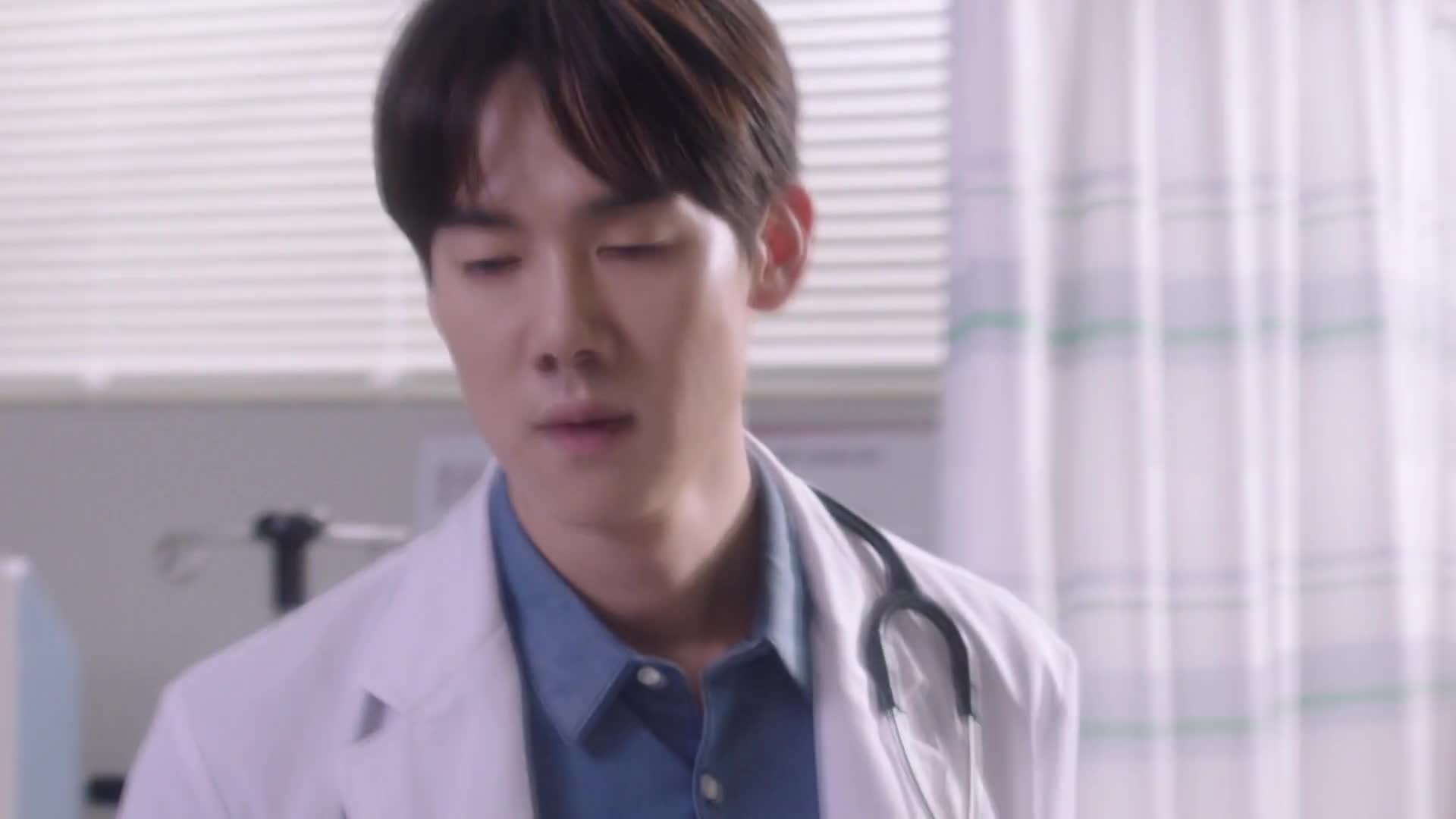 Dr- Romantic ดอกเตอร์ โรแมนติก ปี1 EP01